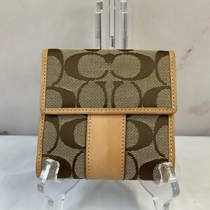 GUC Coach Monogram Bifold